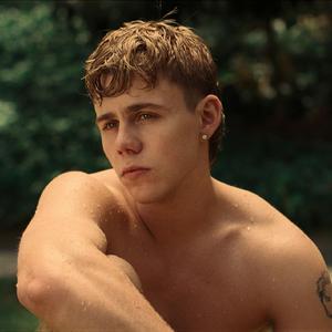 一级黄色操女人
